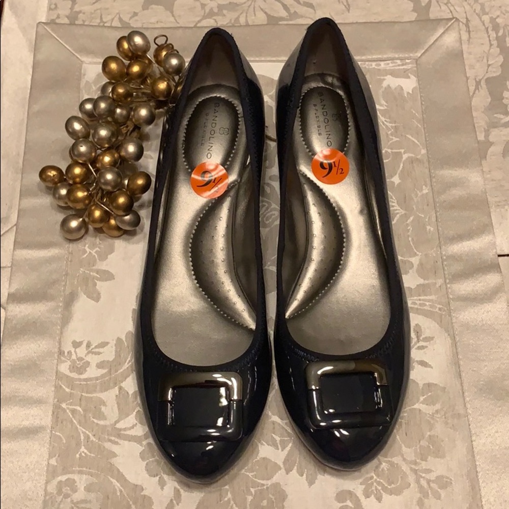 ✨Navy Blue Patent Leather Wedges Women’s 9.5M